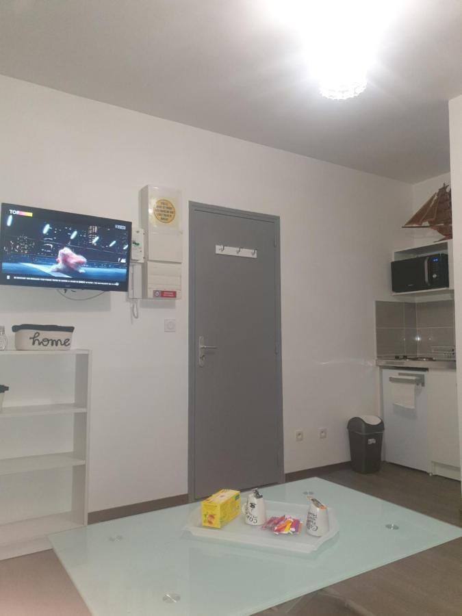 Studio Meuble Au Rdc , Proche Lac Aix-les-Bains Bagian luar foto